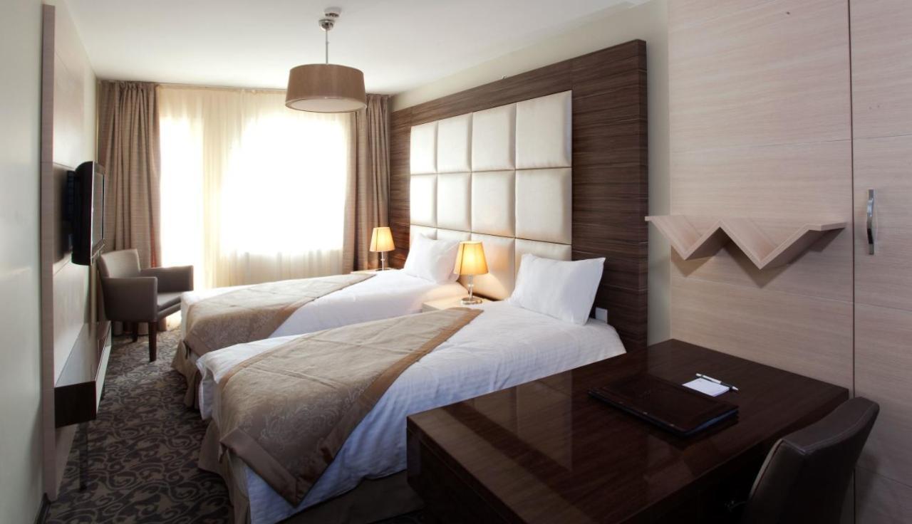 Derpa Suite Hotel Istanbul Exteriör bild
