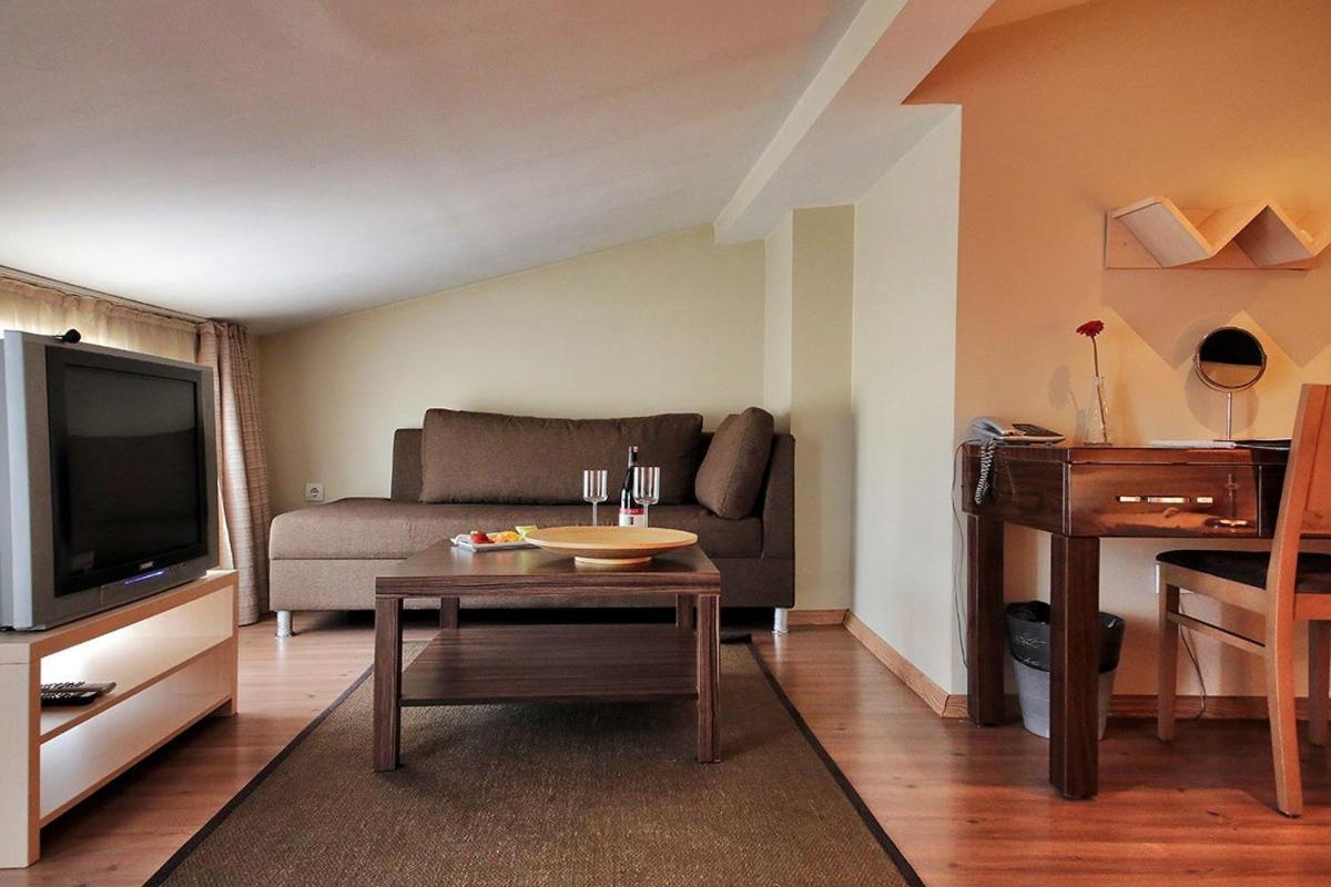 Derpa Suite Hotel Istanbul Exteriör bild