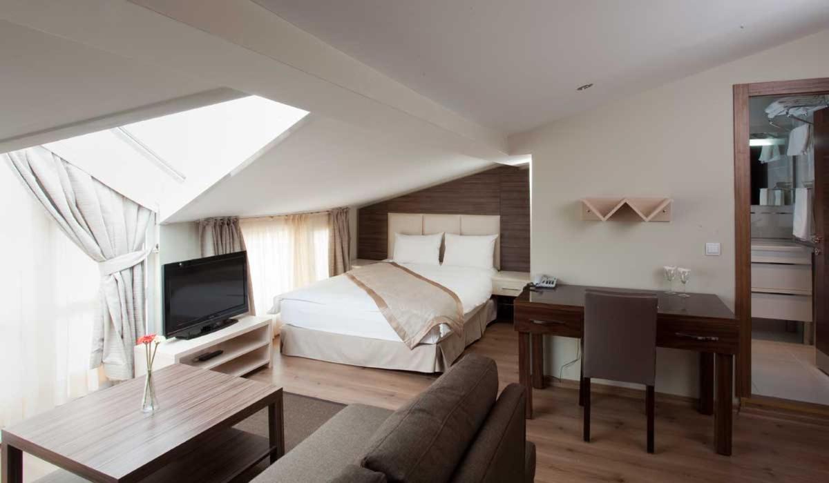 Derpa Suite Hotel Istanbul Exteriör bild