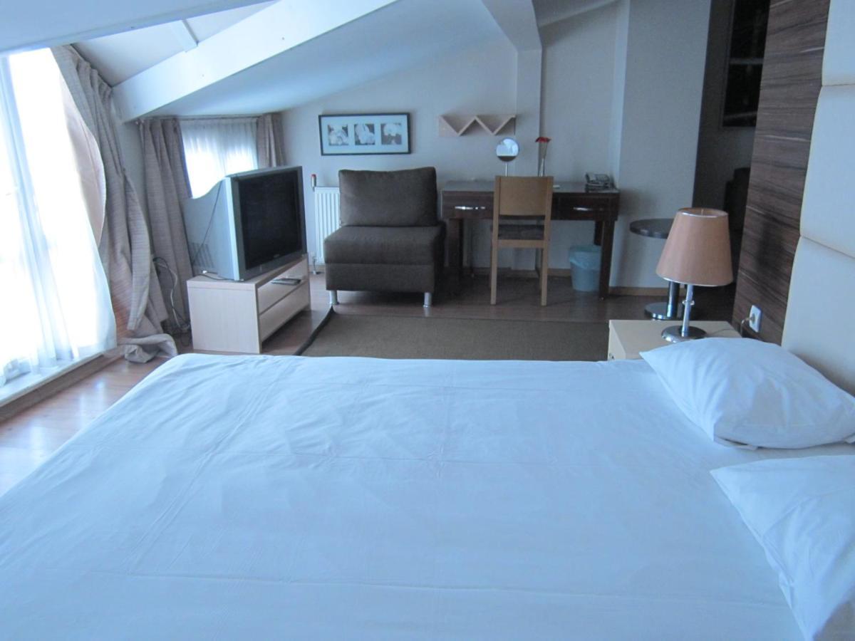 Derpa Suite Hotel Istanbul Exteriör bild