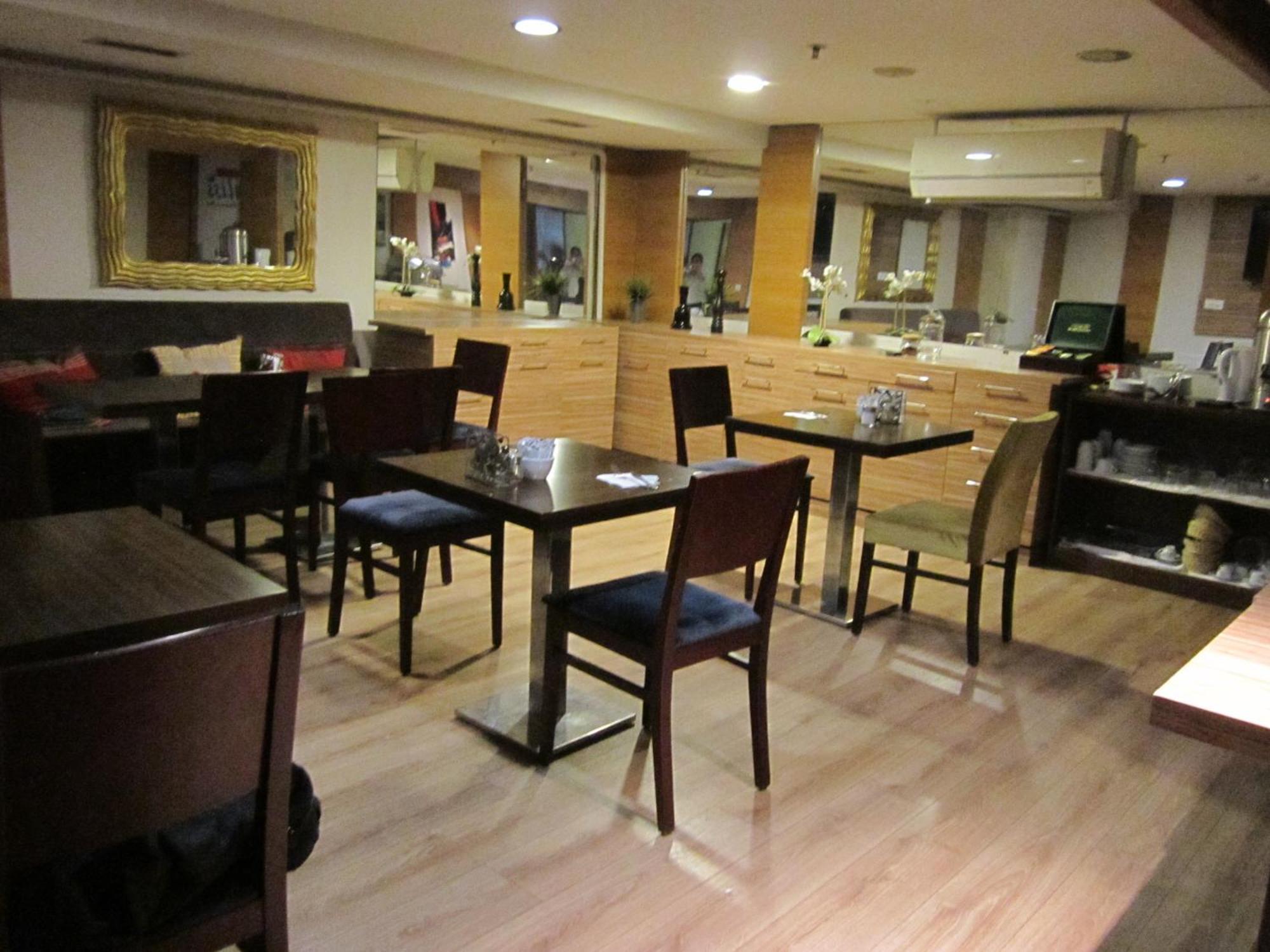 Derpa Suite Hotel Istanbul Exteriör bild