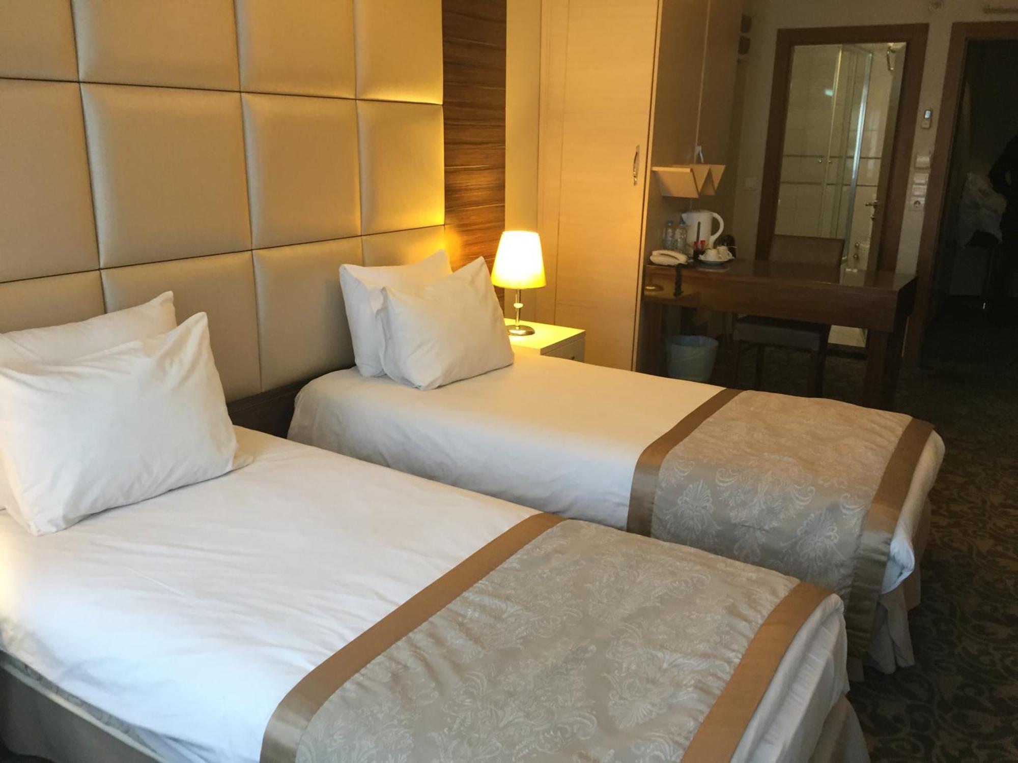 Derpa Suite Hotel Istanbul Exteriör bild