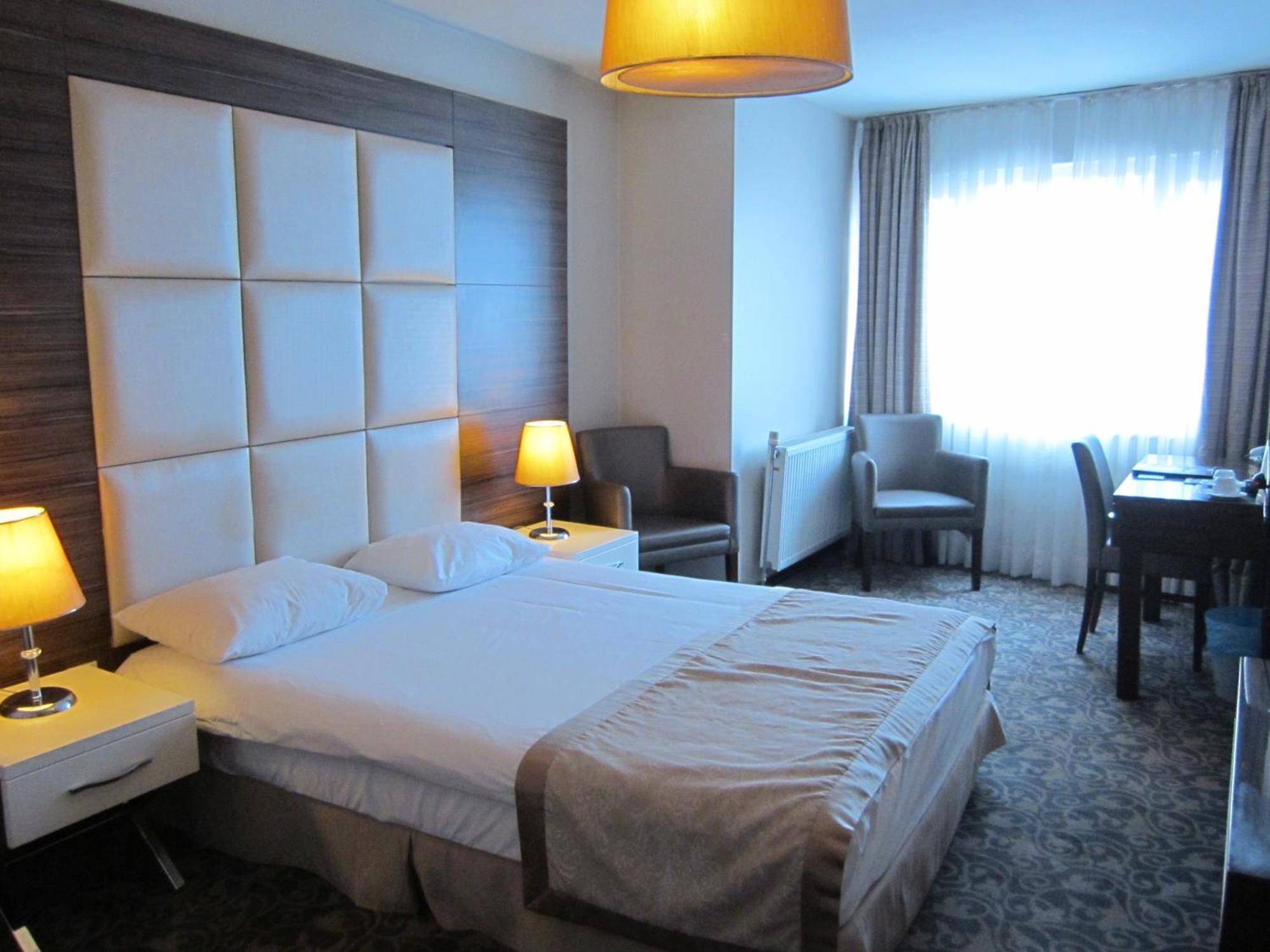 Derpa Suite Hotel Istanbul Exteriör bild